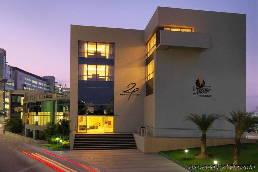 24 Tech Hotel Bangalore Dış mekan fotoğraf