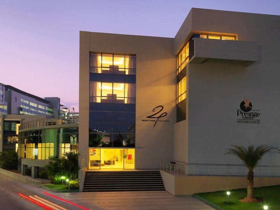 24 Tech Hotel Bangalore Dış mekan fotoğraf