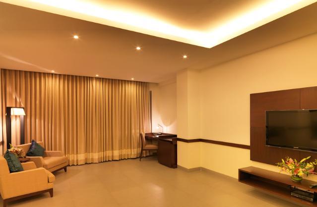 24 Tech Hotel Bangalore Dış mekan fotoğraf