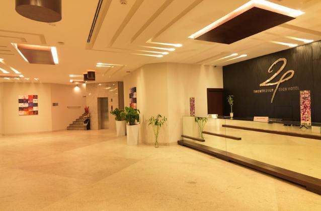 24 Tech Hotel Bangalore Dış mekan fotoğraf